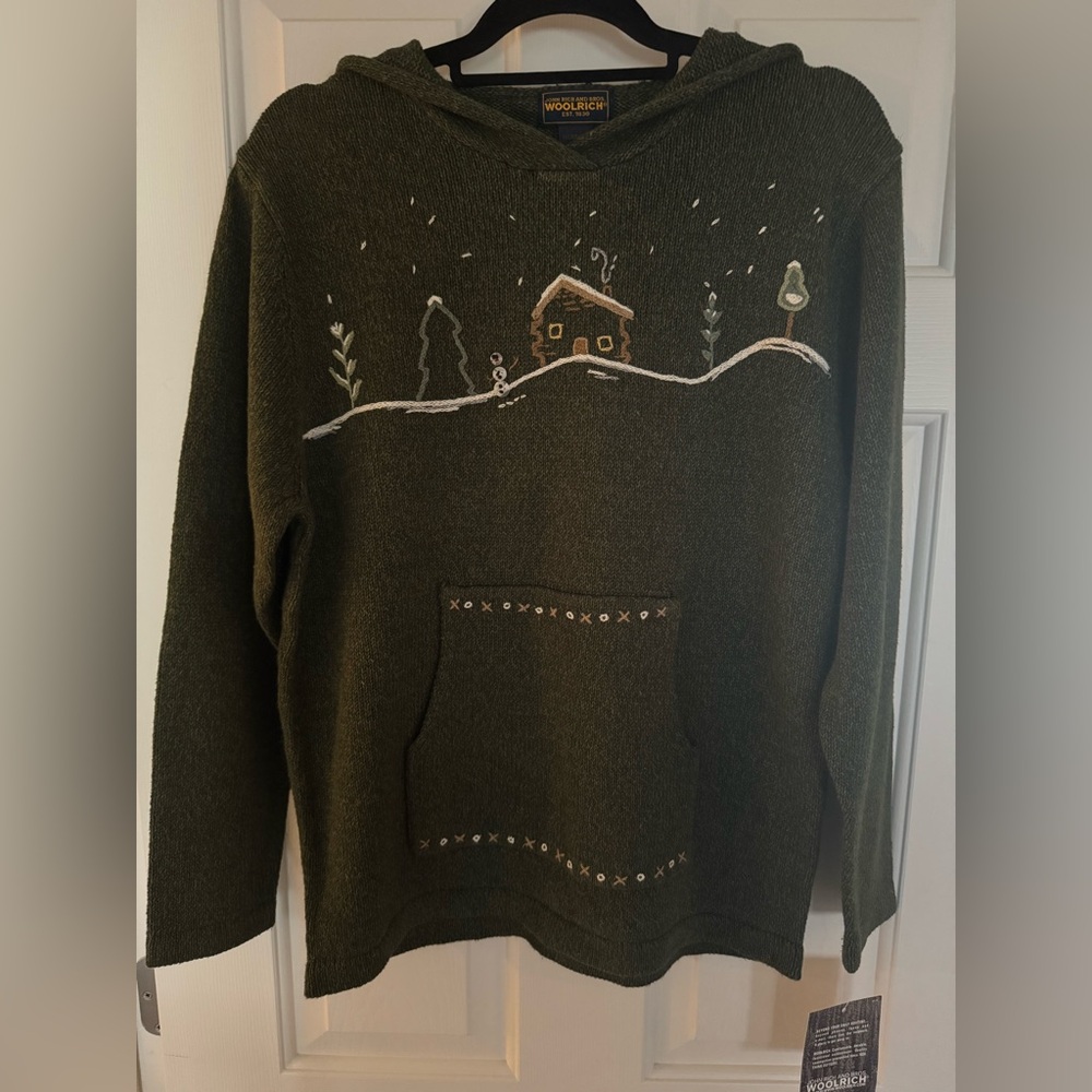 Woolrich Olive Green Hooded Crewneck Sweater with Cabin Motif